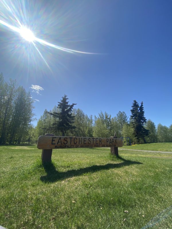 Sign reading "Eastchester Park"